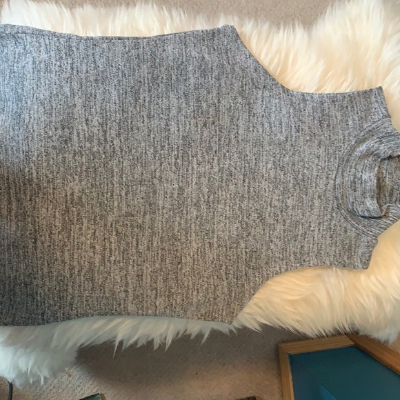 Grey Turtleneck top - Picture 1 of 1